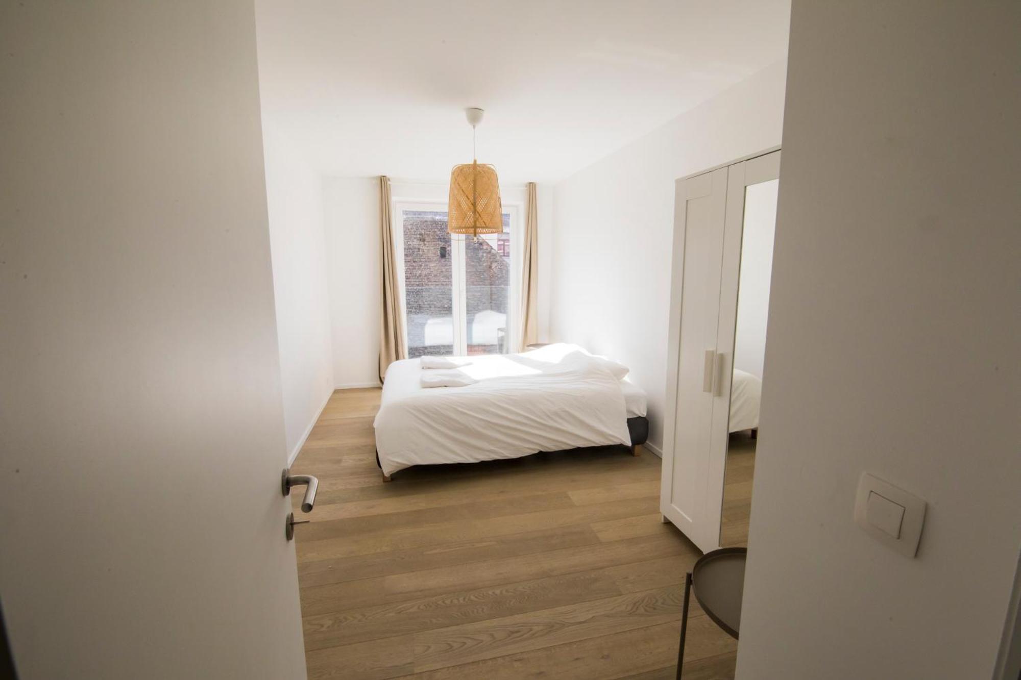 Travelease - Midi Bed & Breakfast Anderlecht Ngoại thất bức ảnh