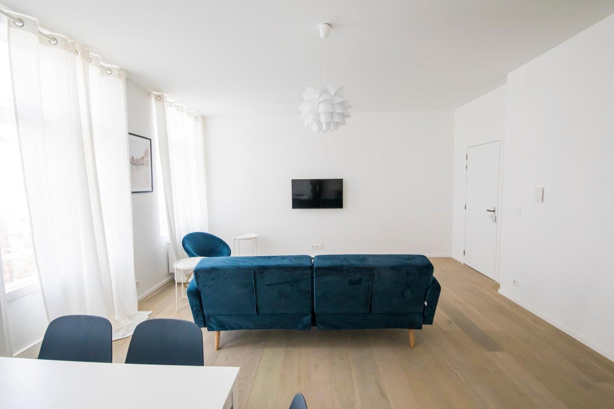Travelease - Midi Bed & Breakfast Anderlecht Ngoại thất bức ảnh