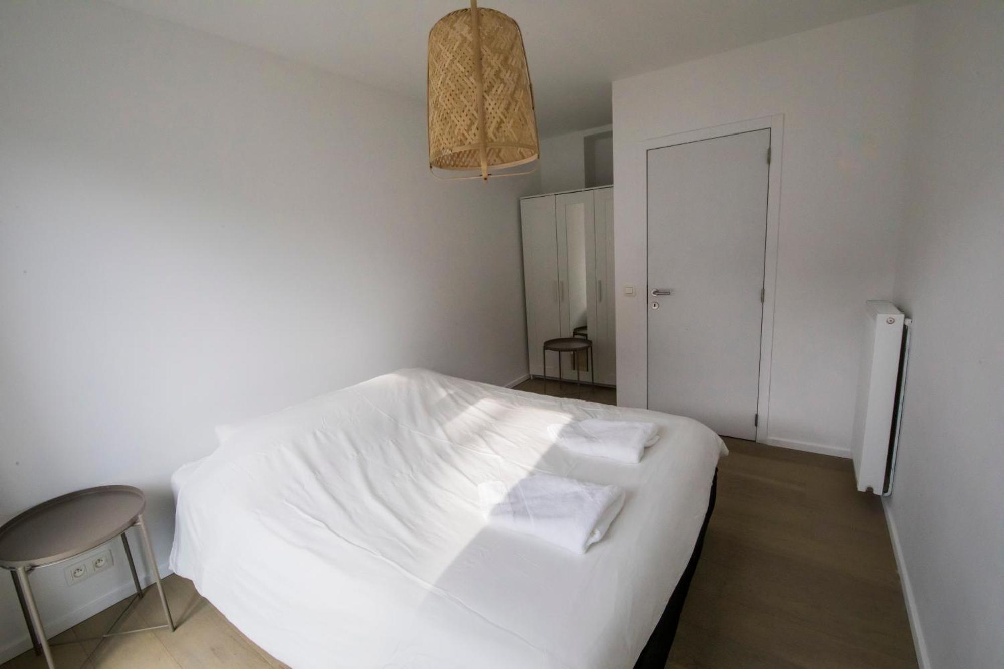 Travelease - Midi Bed & Breakfast Anderlecht Ngoại thất bức ảnh